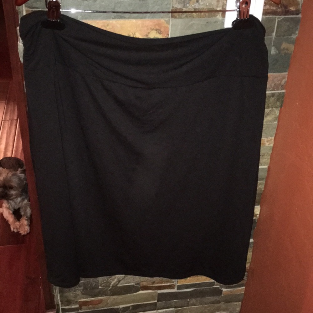 Stretchy Black Jersey Skirt